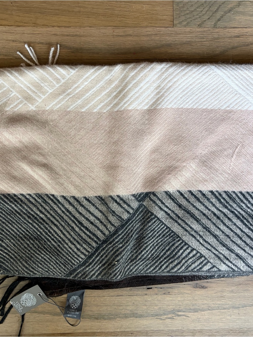VINCE CAMUTO  Luxury Colorblock Scarf, Cream & Charcoal